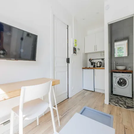 Charming Near Parc Monceau - Mobility Lease * פריז