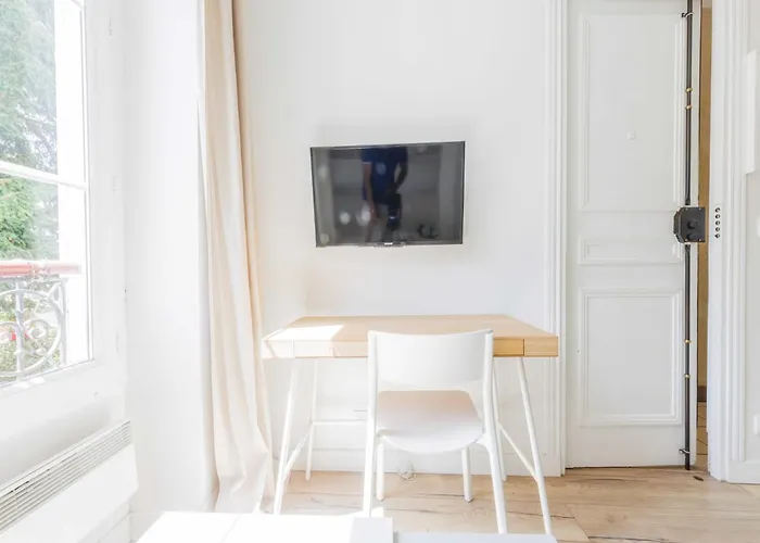 Appartement Charming Near Parc Monceau - Mobility Lease